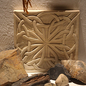photo d'entrelacs sculptés en bois